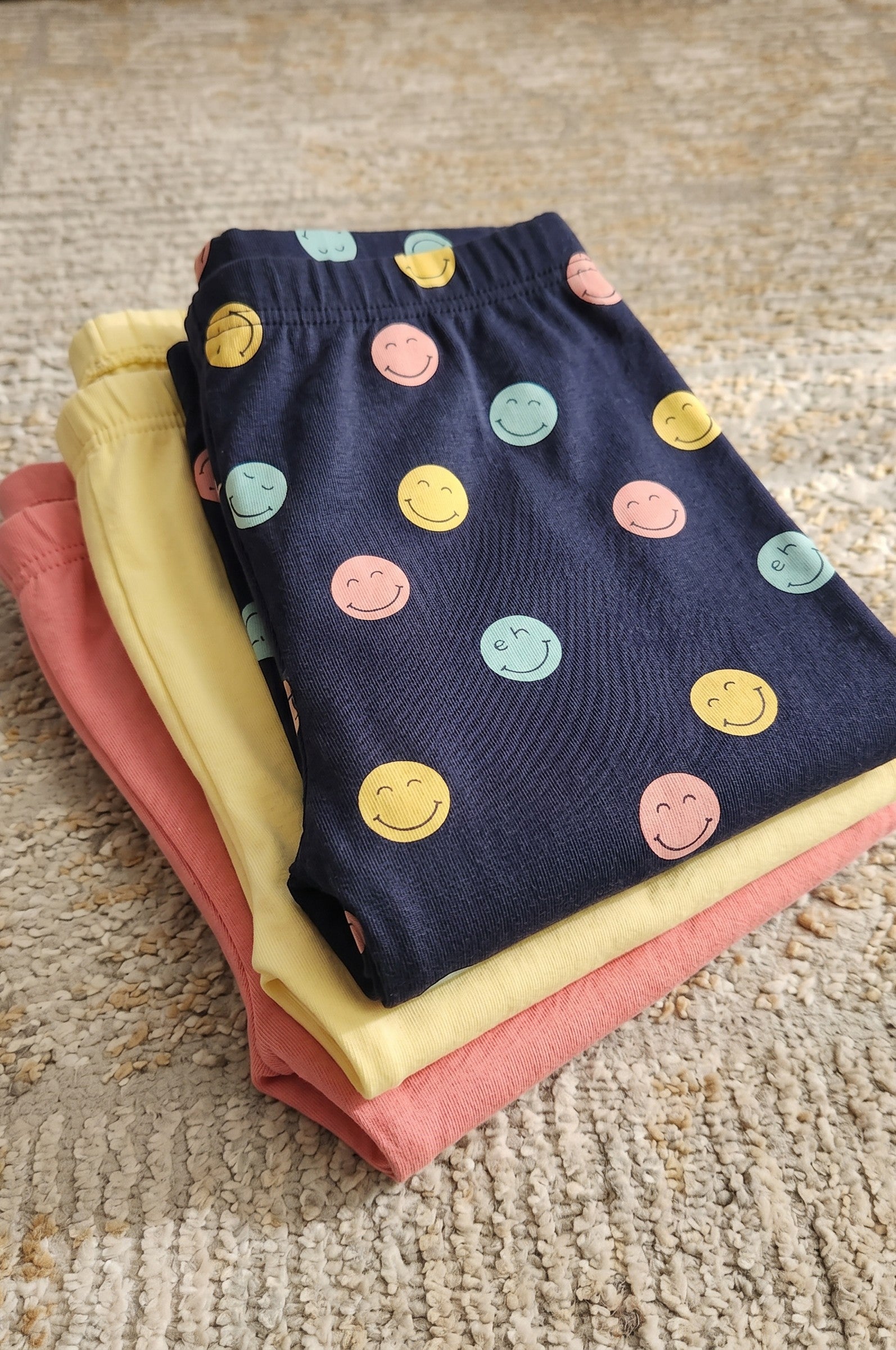 Smiley printed and plain Tights (Pack of 3)