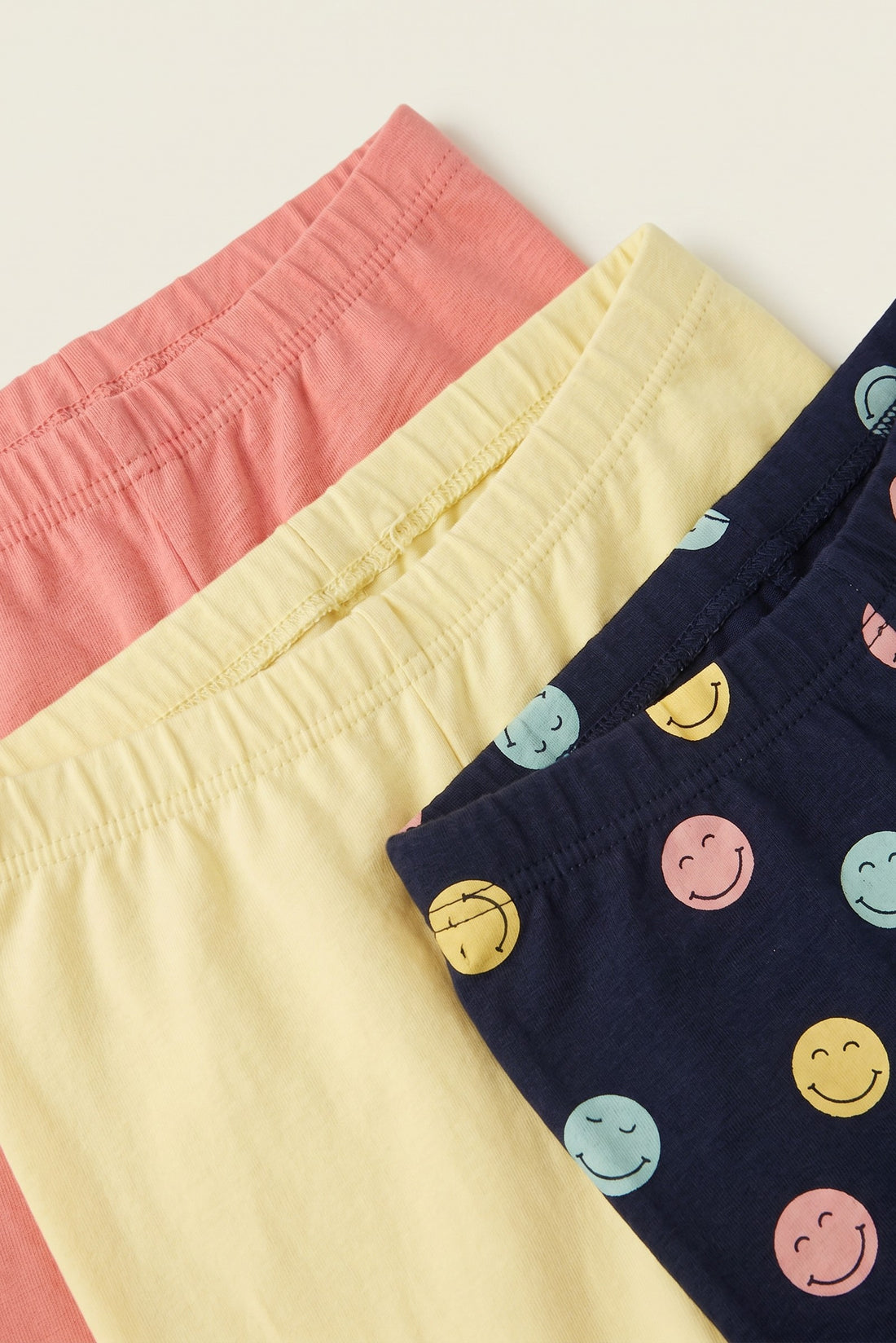 Smiley printed and plain Tights (Pack of 3)